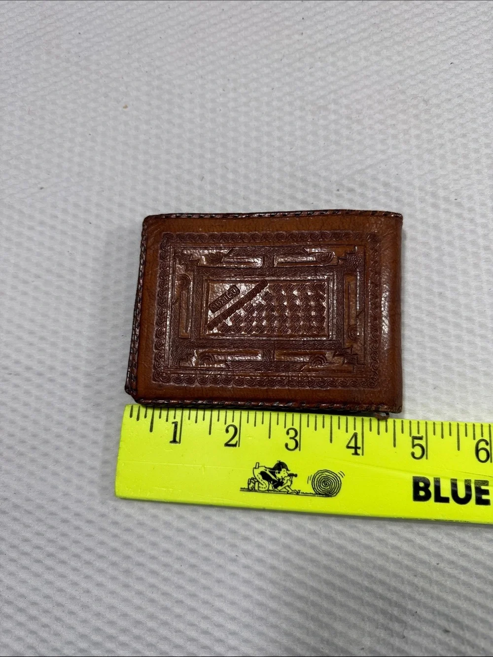 VTG Brown Tooled Leather Men's Bifold Wallet made in Mexico